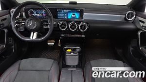 Mercedes-Benz CLA-Class CLA250 4MATIC 2024 года из Южной Кореи
