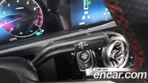 Mercedes-Benz CLA-Class CLA250 4MATIC 2024 года из Южной Кореи