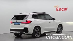 BMW iX1 xDrive 30 M Sport 2023 года из Южной Кореи