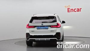 BMW iX1 xDrive 30 M Sport 2023 года из Южной Кореи