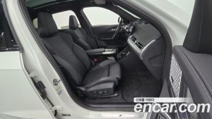 BMW iX1 xDrive 30 M Sport 2023 года из Южной Кореи