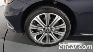 Mercedes-Benz E-Class E350 4MATIC Exclusive 2023 года из Южной Кореи