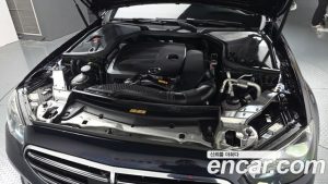Mercedes-Benz E-Class E350 4MATIC Exclusive 2023 года из Южной Кореи