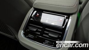 Volvo S60 B5 ULTIMATE Bright 2023 года из Южной Кореи