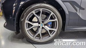 BMW X6 xDrive40i M Sport 2023 года из Южной Кореи