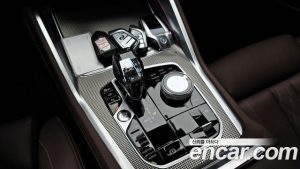BMW X6 xDrive40i M Sport 2023 года из Южной Кореи