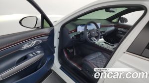 Genesis GV70 2.5T Бензин AWD 2025 года из Южной Кореи