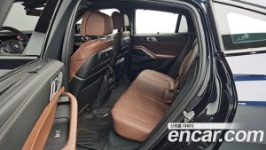 BMW X6 xDrive40d M Sport Online Exclusive 2024 года из Южной Кореи