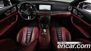 Mercedes-Benz CLS-Class CLS300d 4MATIC 2023 года из Южной Кореи