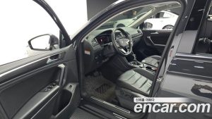 Volkswagen Tiguan 2.0 TDI 4 Prestige 2023 года из Южной Кореи