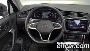 Volkswagen Tiguan 2.0 TDI 4 Prestige 2023 года из Южной Кореи