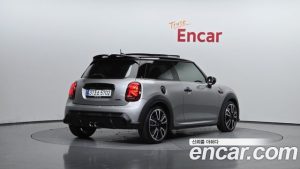 Mini Cooper JCW 2024 года из Южной Кореи