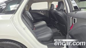 Kia K8 Noblesse 2025 года из Южной Кореи