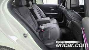 Mercedes-Benz C-Class C200 Avantgarde 2024 года из Южной Кореи