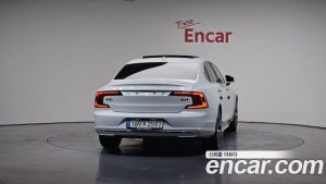 Volvo S90 B6 AWD ULTIMATE Bright 2023 года из Южной Кореи