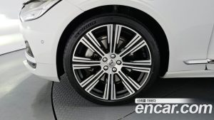 Volvo S90 B6 AWD ULTIMATE Bright 2023 года из Южной Кореи