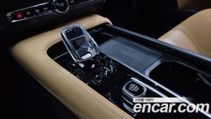 Volvo S90 B6 AWD ULTIMATE Bright 2023 года из Южной Кореи