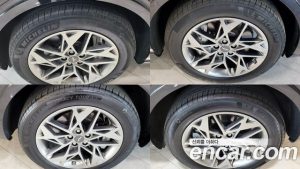 Genesis GV70 2.5T Бензин 2WD 2024 года из Южной Кореи