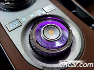 Genesis GV70 2.5T Бензин 2WD 2024 года из Южной Кореи