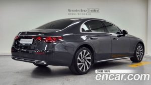 Mercedes-Benz E-Class E300 4MATIC Exclusive 2024 года из Южной Кореи