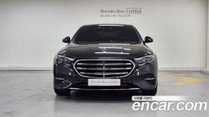 Mercedes-Benz E-Class E300 4MATIC Exclusive 2024 года из Южной Кореи