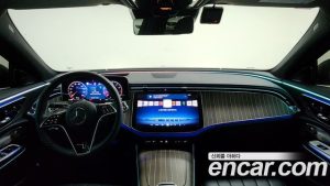 Mercedes-Benz E-Class E300 4MATIC Exclusive 2024 года из Южной Кореи