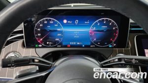 Mercedes-Benz E-Class E300 4MATIC Exclusive 2024 года из Южной Кореи