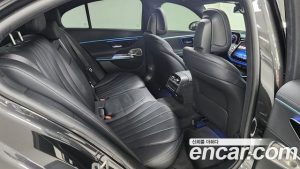 Mercedes-Benz E-Class E300 4MATIC Exclusive 2024 года из Южной Кореи