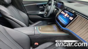 Mercedes-Benz E-Class E300 4MATIC Exclusive 2024 года из Южной Кореи
