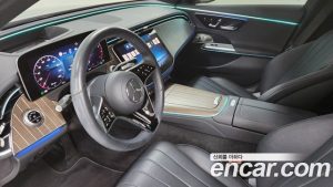 Mercedes-Benz E-Class E300 4MATIC Exclusive 2024 года из Южной Кореи