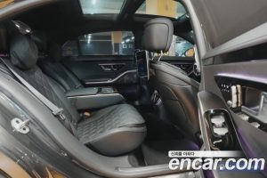 Mercedes-Benz S-Class S450L 4MATIC 2024 года из Южной Кореи