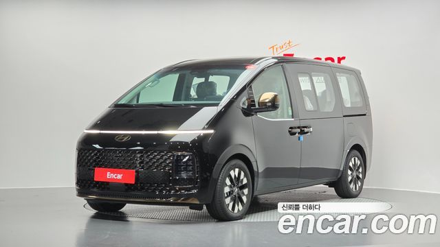 Hyundai Staria 4WD Lounge 7-Seater 2025 года из Кореи