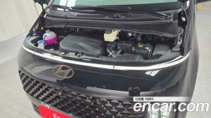Hyundai Staria 4WD Lounge 7-Seater 2025 года из Южной Кореи