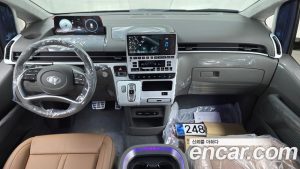 Hyundai Staria 4WD Lounge 7-Seater 2025 года из Южной Кореи
