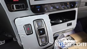 Hyundai Staria 4WD Lounge 7-Seater 2025 года из Южной Кореи