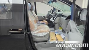 Hyundai Staria 4WD Lounge 7-Seater 2025 года из Южной Кореи