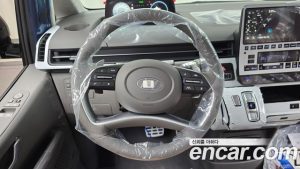 Hyundai Staria 4WD Lounge 7-Seater 2025 года из Южной Кореи