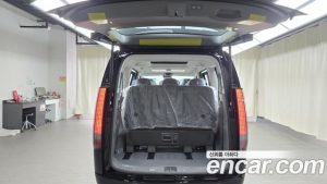 Hyundai Staria 4WD Lounge 7-Seater 2025 года из Южной Кореи