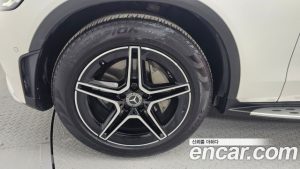 Mercedes-Benz GLC-Class GLC300 4MATIC Coupe 2023 года из Южной Кореи