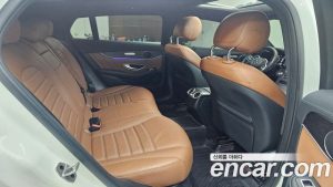 Mercedes-Benz GLC-Class GLC300 4MATIC Coupe 2023 года из Южной Кореи