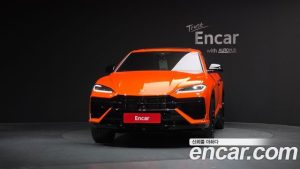 Lamborghini Urus 4.0 V8 SE 2025 года из Южной Кореи