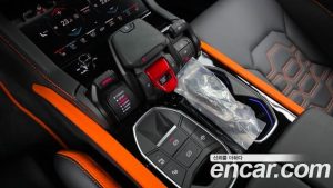 Lamborghini Urus 4.0 V8 SE 2025 года из Южной Кореи