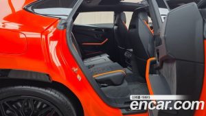 Lamborghini Urus 4.0 V8 SE 2025 года из Южной Кореи