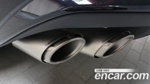 Lamborghini Urus 4.0 V8 SE 2025 года из Южной Кореи