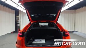 Lamborghini Urus 4.0 V8 SE 2025 года из Южной Кореи