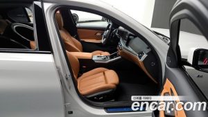 BMW 3-Series 320i M Sport 2024 года из Южной Кореи