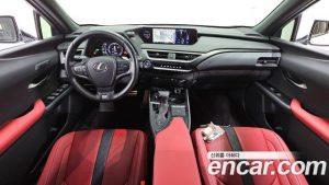 Lexus UX 2.0 F-Sport 2WD 2022 года из Южной Кореи