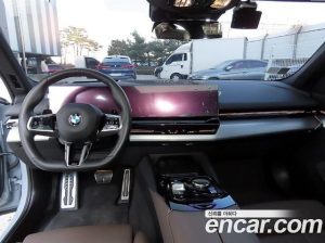 BMW 5-Series 520i M Sport 2024 года из Южной Кореи