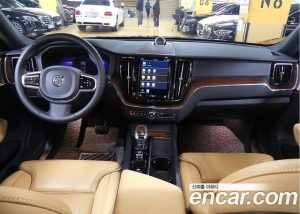 Volvo XC60 B5 ULTIMATE Bright 2024 года из Южной Кореи
