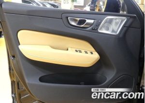 Volvo XC60 B5 ULTIMATE Bright 2024 года из Южной Кореи